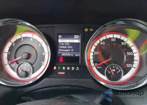 2014 Dodge Grand Caravan R/T z USA, uszkodzony, nr VIN 2C4RDGEG5ER151116